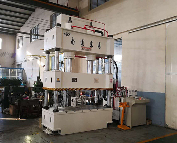 YL32-315噸四柱液壓機