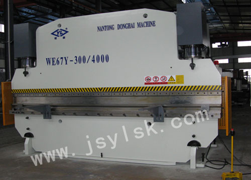 WE67Y-300/4000液壓折彎?rùn)C(jī)