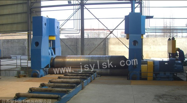 大型上輥萬能式卷板機(jī)