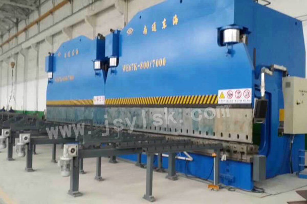 WC67Y/K雙機(jī)聯(lián)動折彎機(jī)