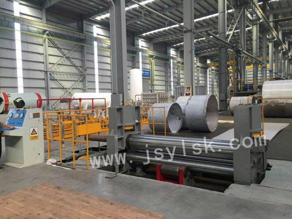 中小型上輥萬(wàn)能式卷板機(jī)