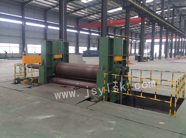 中小型上輥萬(wàn)能式卷板機(jī)