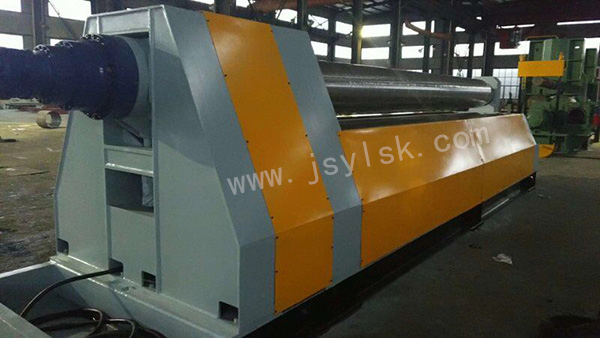 四輥卷板機(jī)