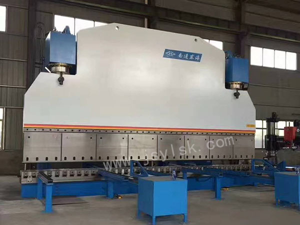 WE67K-1600/8000大型折彎機