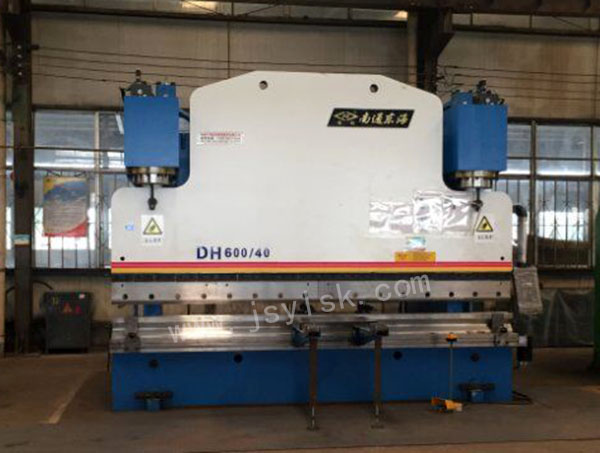 WE67K-600/4000大型折彎機