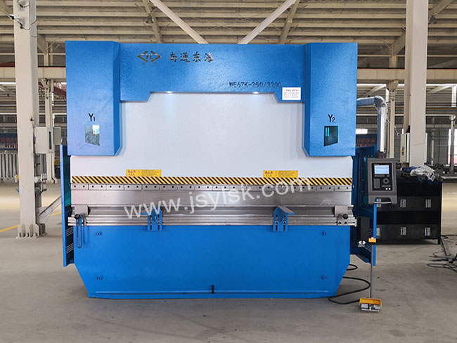 WE67K-250/3200數(shù)控折彎?rùn)C(jī)